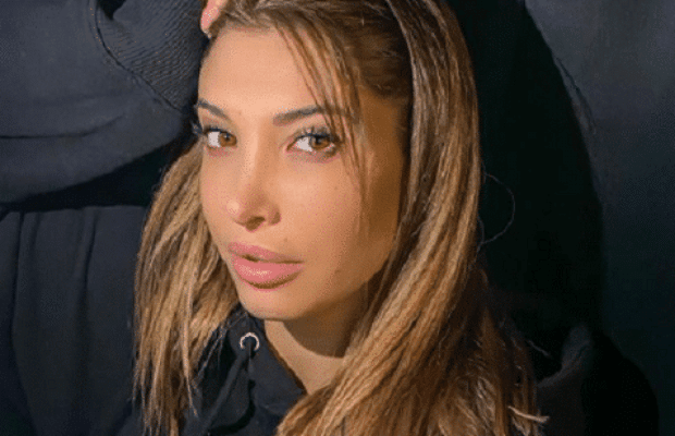 melanie-dedigama-enceinte-confinee-confie-situation