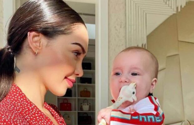 nabilla-vergara-perdue-partage-craintes-angoisses-role-maman