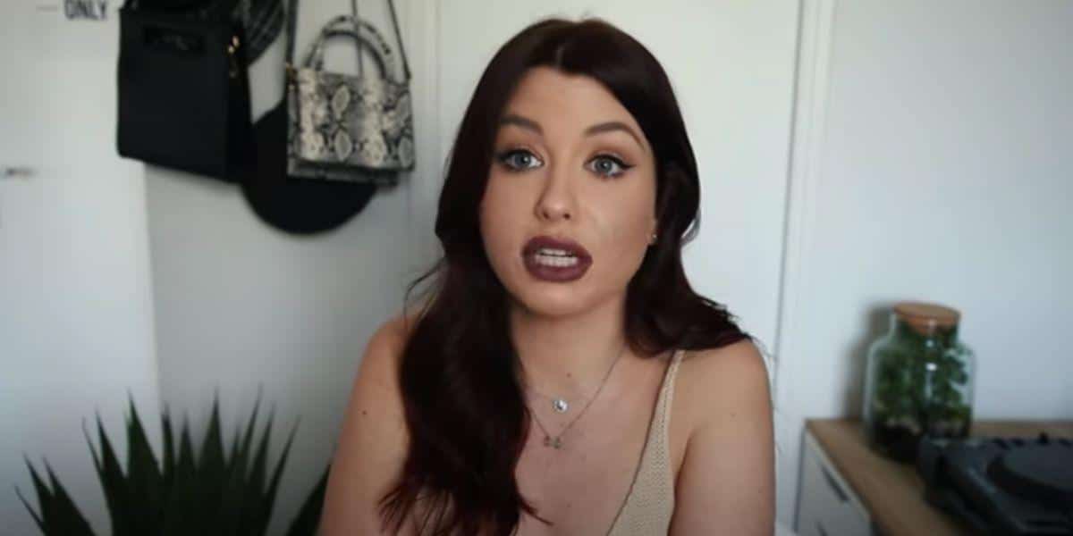 EnjoyPhoenix : harcelée par un pervers sexuel, elle prend la parole