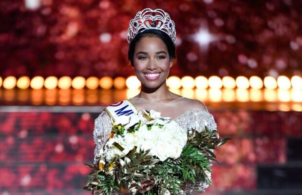 Miss France 2020 : Clémence Botino sauvée d'un incendie mortel à Paris