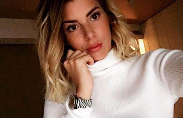 Emilie Fiorelli a accouché de son 2ème enfant : photo et prénom du bébé emilie-fiorelli-accouhe-deuxieme-enfant-photo-prenom-bebe