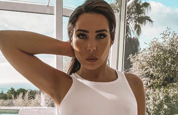 Kim Glow : sa mère atteinte d'un cancer, elle fait don de ses cheveux