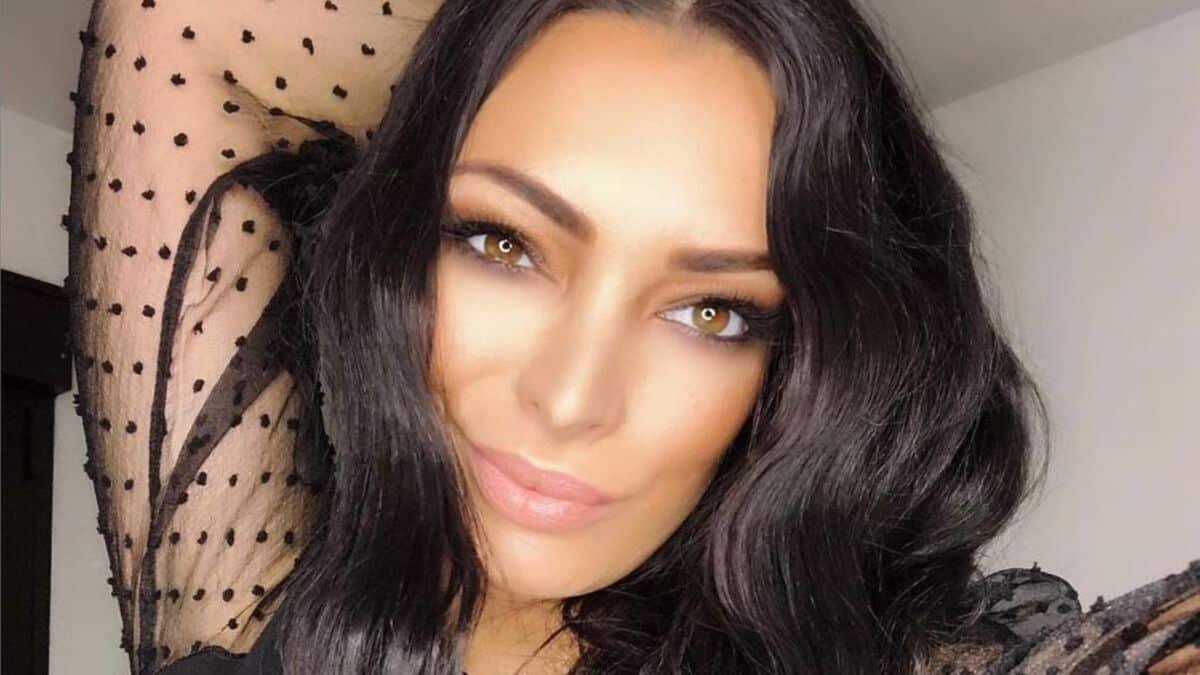Émilie Nef Naf : elle montre photo d'elle avant la chirurgie, ses abonnés sous le charme
