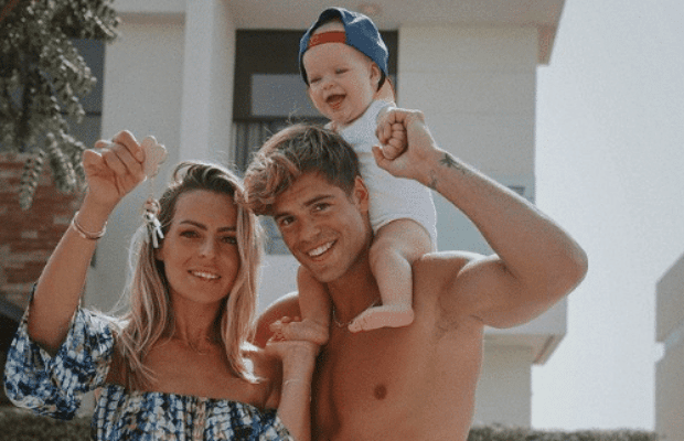 Hillary et Giovani : au coeur d'une polémique, on les accuse d'être de mauvais parents ! Hillary et Giovanni : accusés une nouvelle fois d'être de mauvais parents pour leur fils Milo