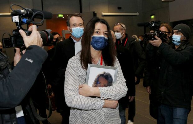 Décès de la petite Maëlys : un cauchemar hante les nuits de sa mère, Jennifer Décès de la petite Maëlys : un cauchemar hante les nuits de sa mère, Jennifer