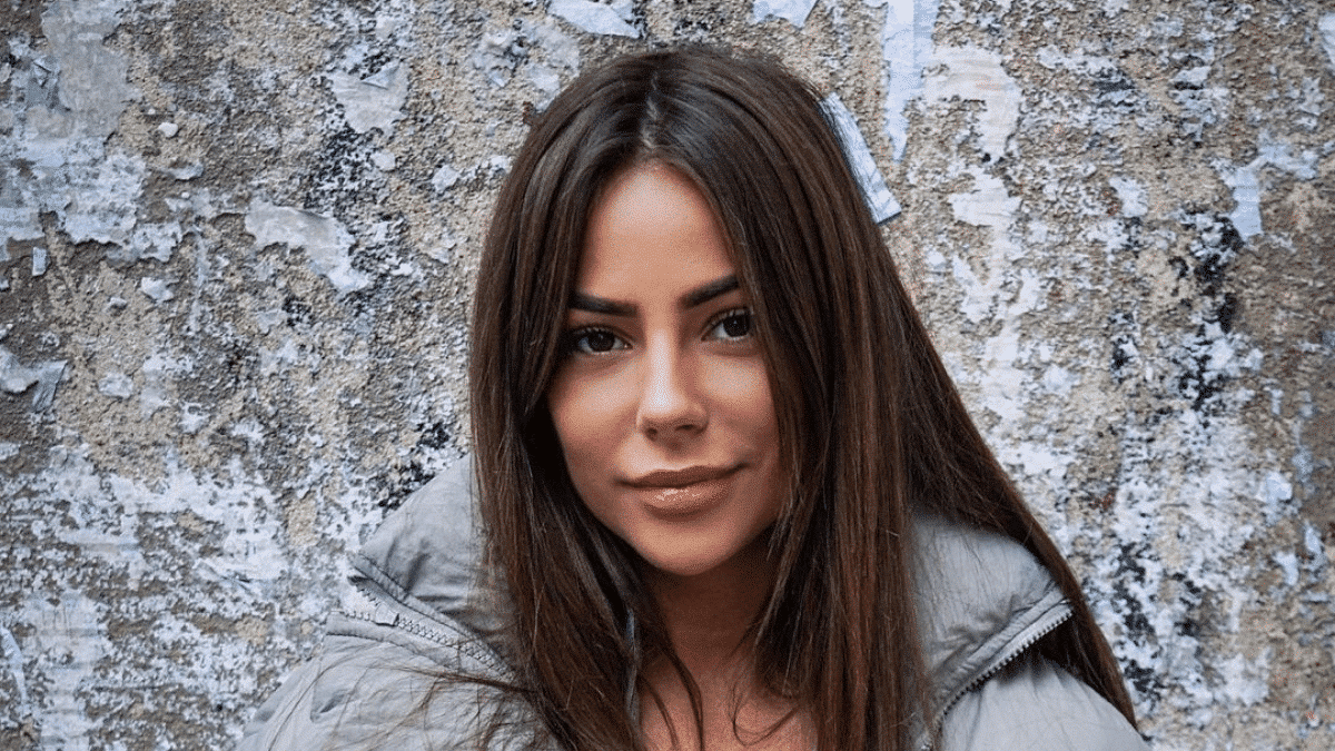 Léna : elle s'exprime après sa photo jugée trop dénudée