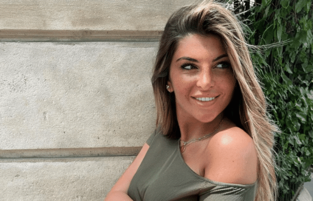 Les Cinquante : une candidate a été hospitalisée d'urgence suite à une blessure sur le tournage ! Mélanight : hospitalisée d'urgence sur le tournage des Cinquante