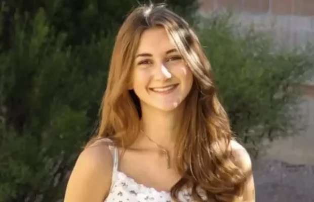Cette jeune fille de 15 ans est allergique à l'eau : elle raconte son quotidien très difficile