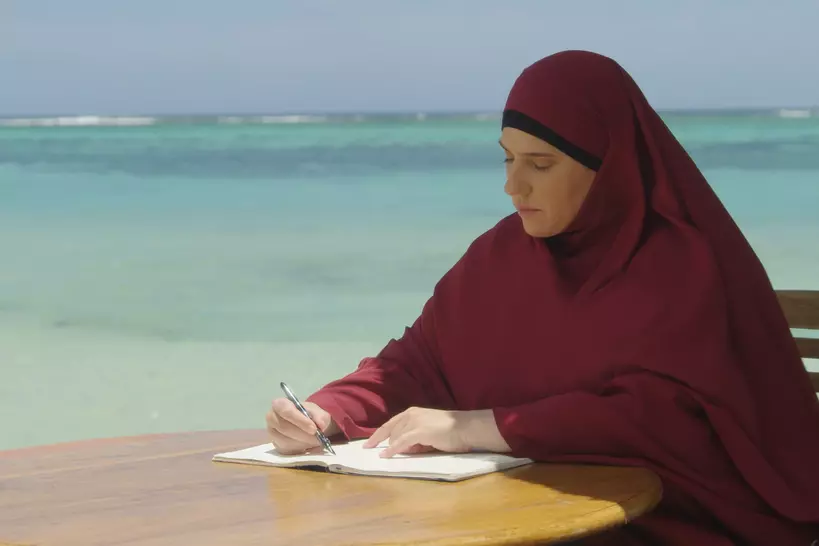 'Vous pouvez m'appeler Marie' : Maryam, la toute jeune fille de Diam's, se livre