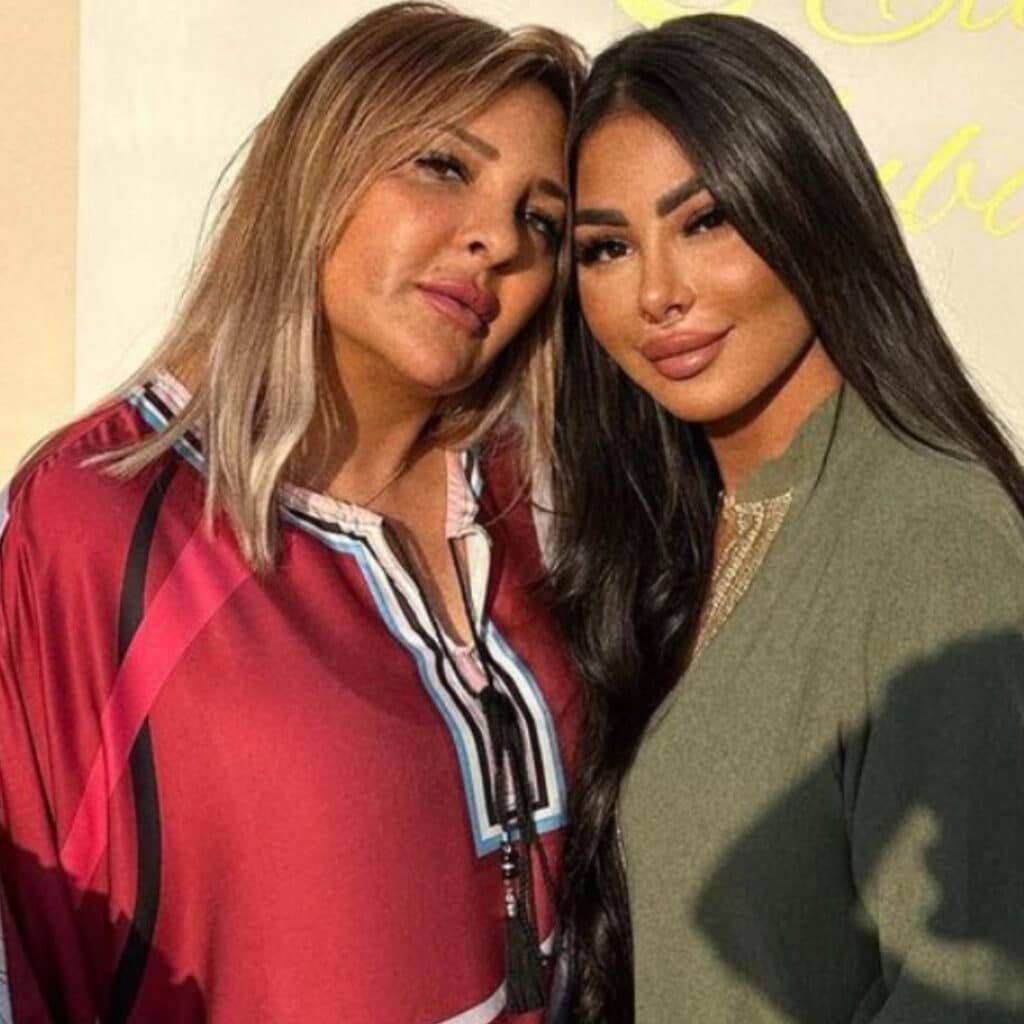 Maeva Ghennam : en larmes, elle regrette sa situation familiale