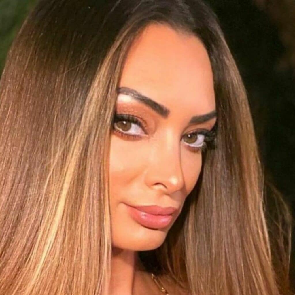Émilie Nef Naf : sa récente transformation physique saluée par ses fans