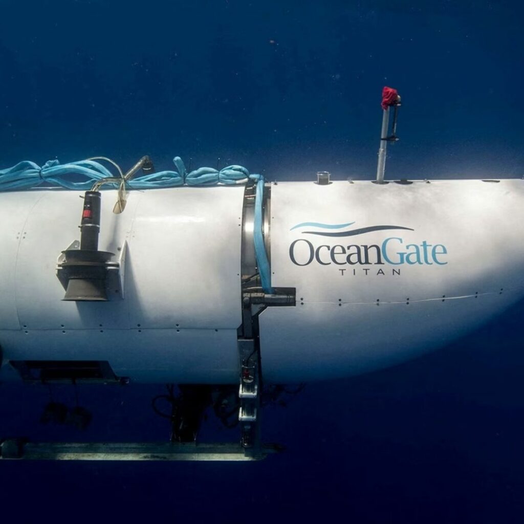 Sous-marin disparu : un milliardaire qui a renoncé à monter à bord montre ses échanges avec le PDG d'OceanGate