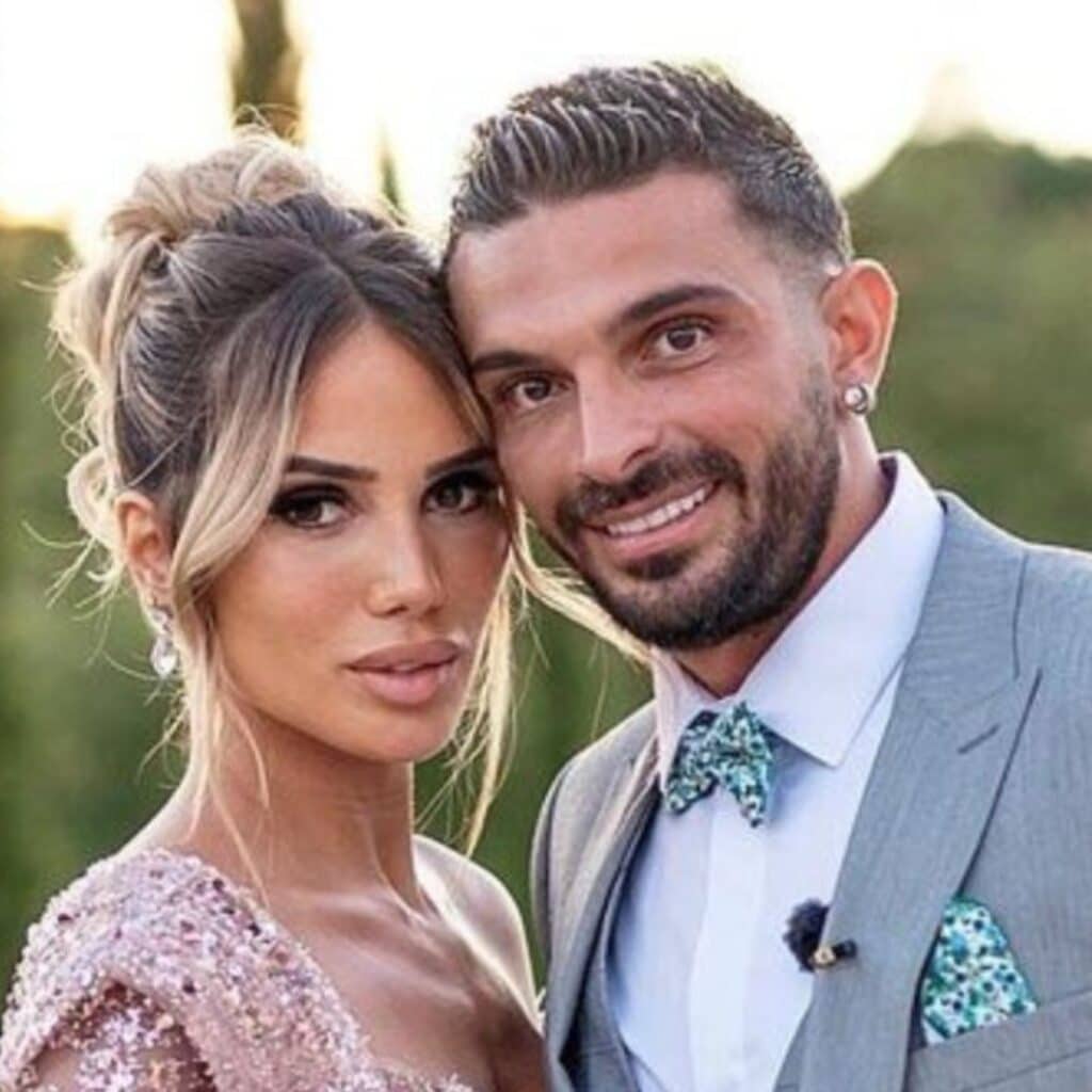 Manon et Julien Tanti : ils montrent un avant/après leur liposuccion