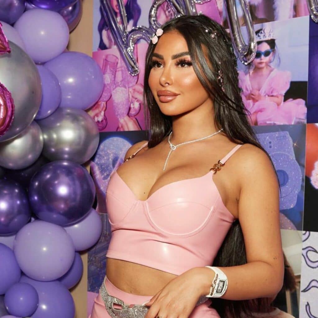'J'ai pris une grande décision' : Maeva Ghennam célibataire, elle souhaite se préserver jusqu'au mariage