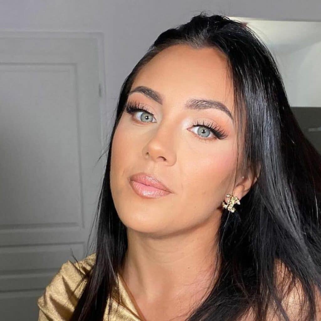 Maurine (Mariés au premier regard) : elle pose en couple avec un participant de la saison 5, son identité se précise