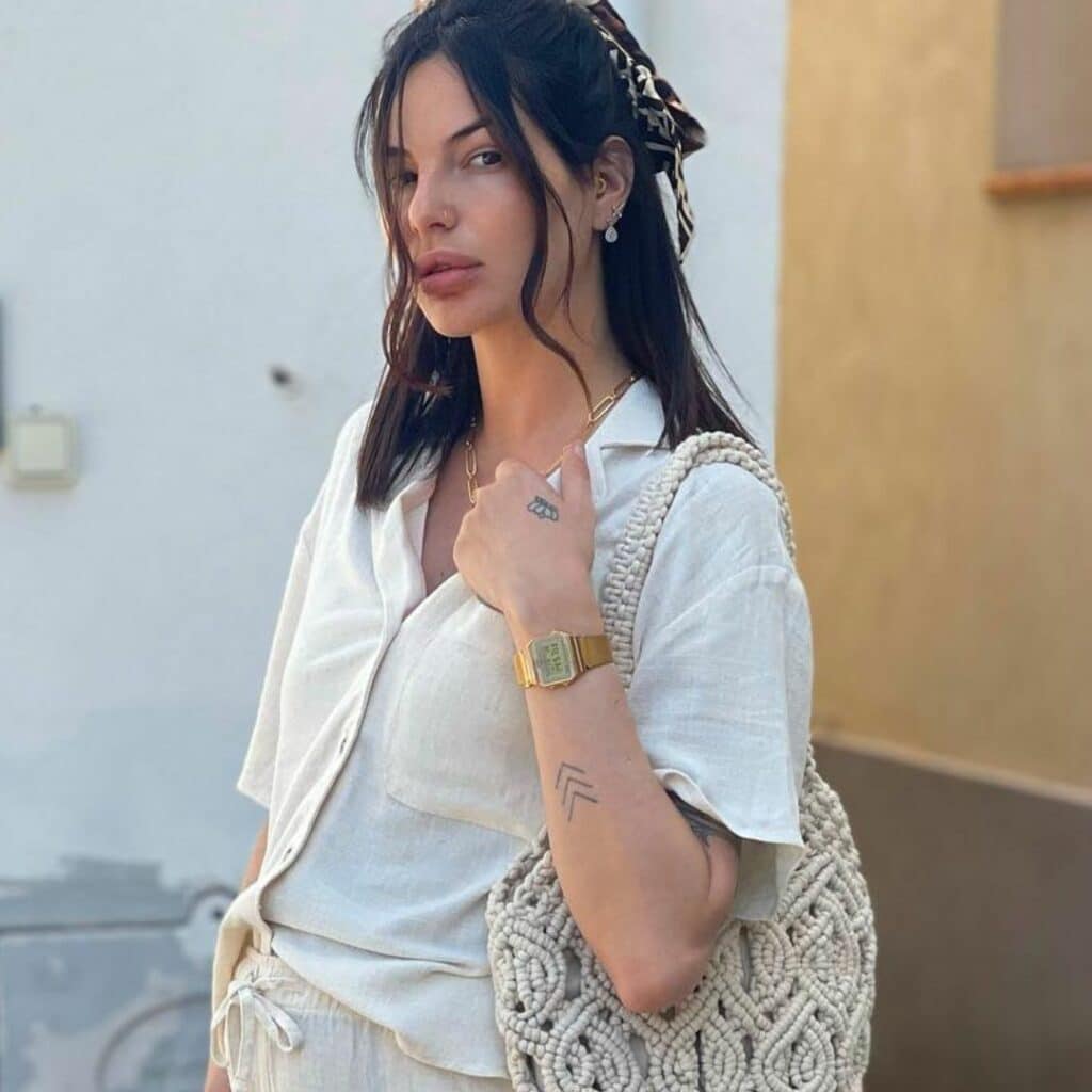 Cloé Cooper enceinte : critiquée sur son importante prise de poids, elle s'emporte