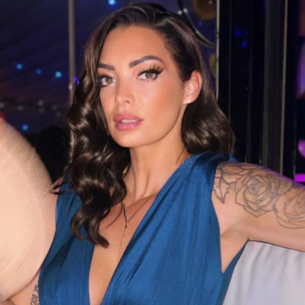 Émilie Nef Naf : en couple sur le tournage des Cinquante ? Elle se confie après avoir été éliminée