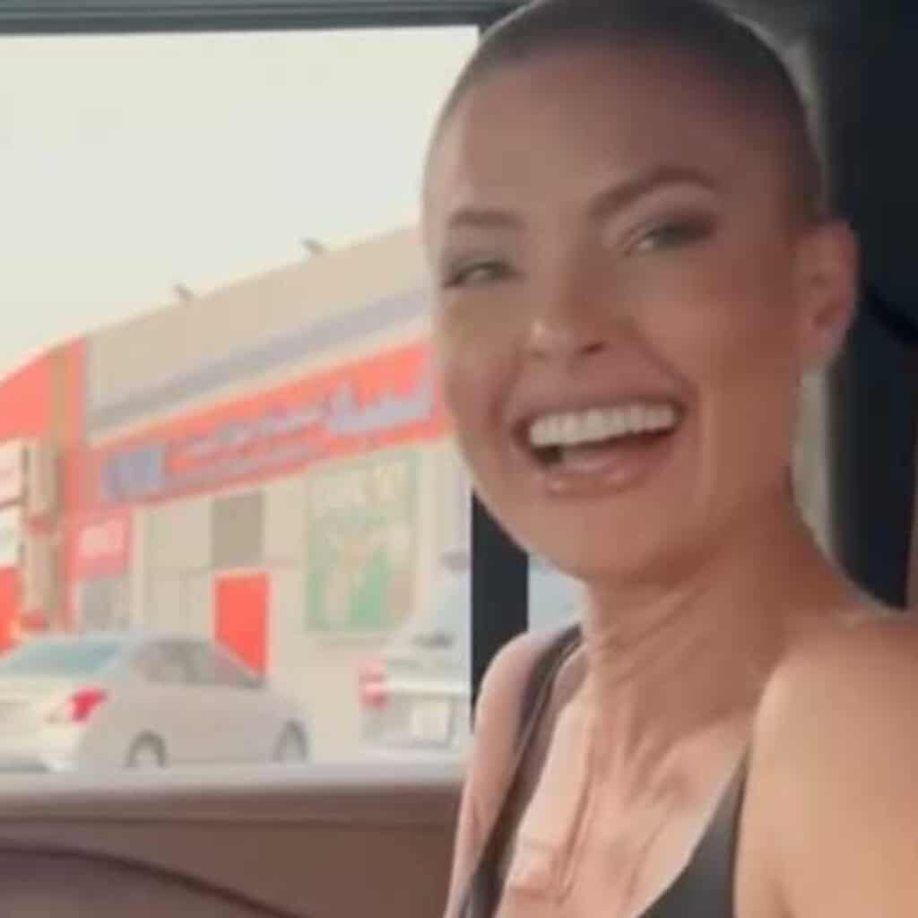 Caroline Receveur : atteinte d'un cancer du sein, des stars françaises lui apportent leur soutien