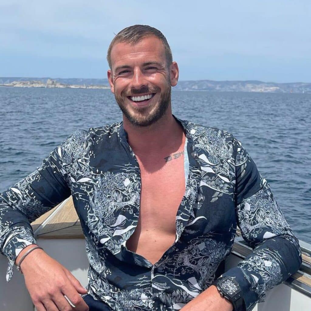 Julien Bert : de nouveau en couple ? Un cliché de lui interpelle les internautes