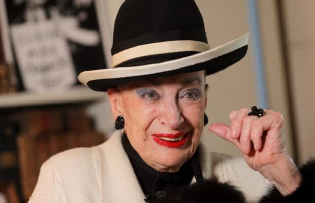 Geneviève de Fontenay : sa petite-fille Agathe sort du silence et dévoile une photo d’elle sans chapeau ! Geneviève de Fontenay : sa petite-fille s'exprime et montre un cliché d’elle sans chapeau