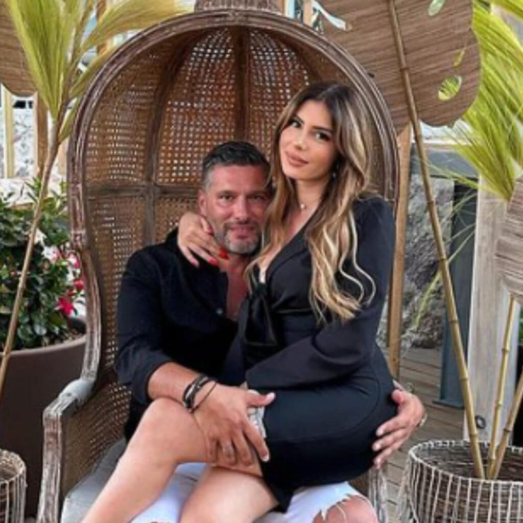 Sarah Lopez : son compagnon grièvement blessé, elle donne des nouvelles peu rassurantes