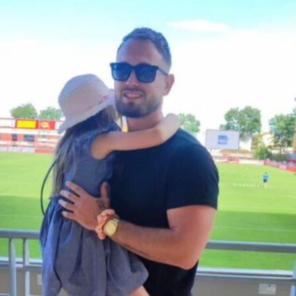 Maximilien (MAPR) : très fier de sa fille, il partage une belle nouvelle