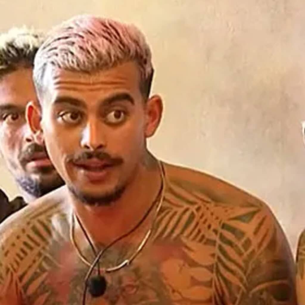 Les Marseillais : l'émission bientôt de retour ? Julien Tanti, Paga et Maeva Ghennam se filment sur le tournage