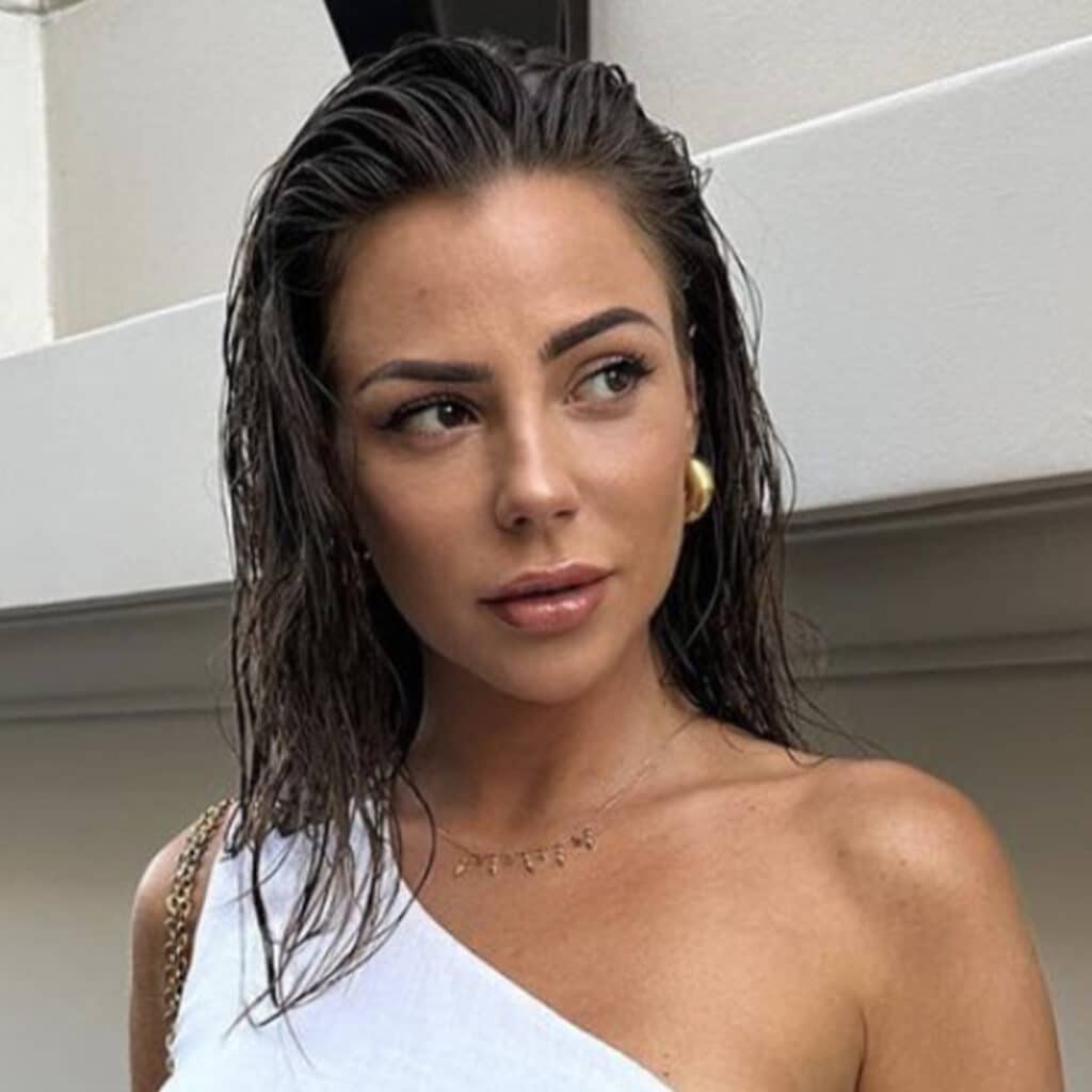 Léna Guillou séparée d'Adil Rami : un candidat de télé-réalité lui déclare sa flamme, son identité se précise