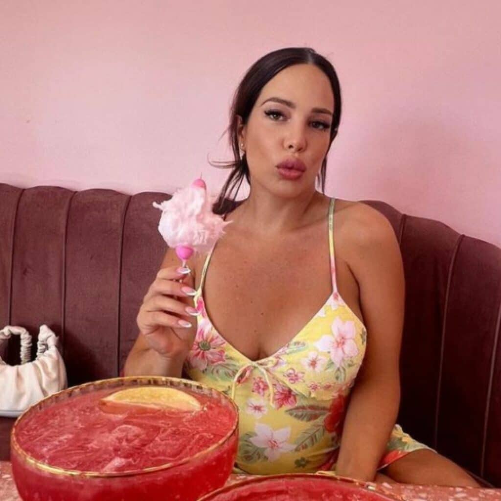 'Je ne supporte plus ma...' : Kim Glow enceinte, son apparence lui déplaît fortement
