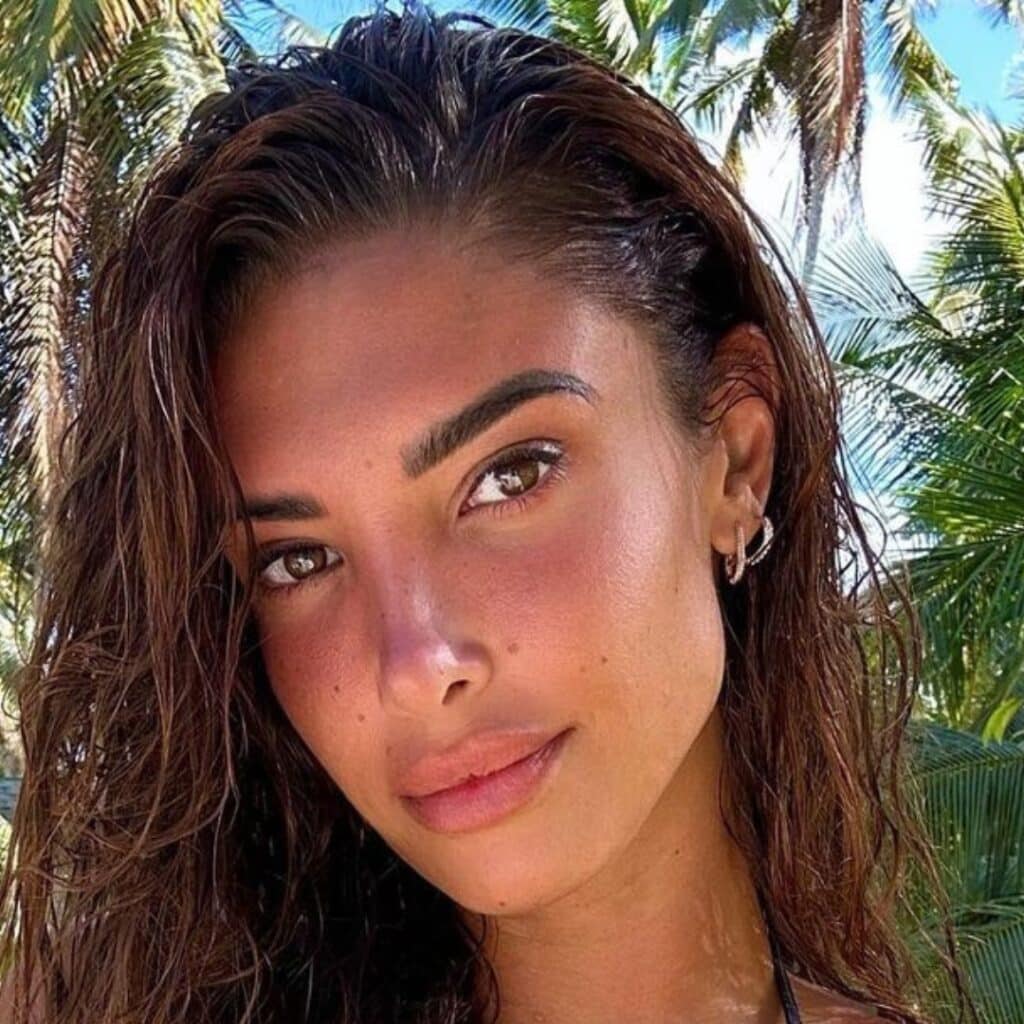 'Je l’aime profondément' : Mélanie Dedigama évoque avec beaucoup de tendresse sa relation avec son ex
