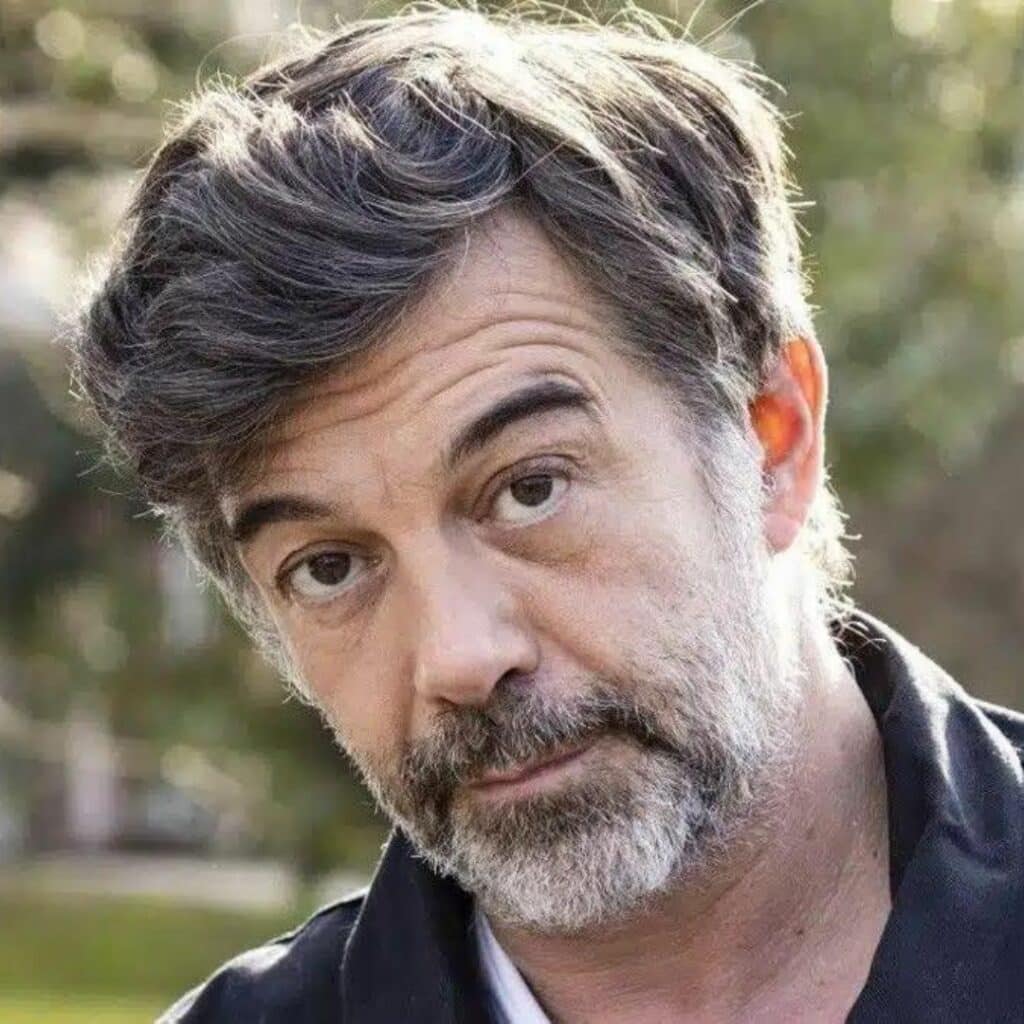 Stéphane Plaza : un collaborateur dénonce son attitude auprès de la gent féminine lors de ses émissions