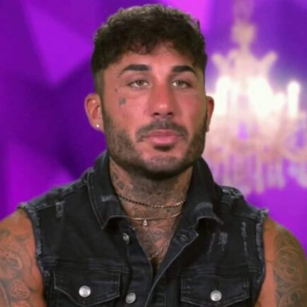 Vivian (Les Cinquante) : il pense accoucher sous hypnose, la séquence fait réagir