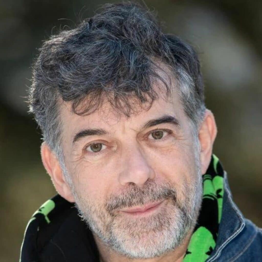 Stéphane Plaza : le très lourd secret qu’il a caché à son père jusqu’à ses 18 ans se précise