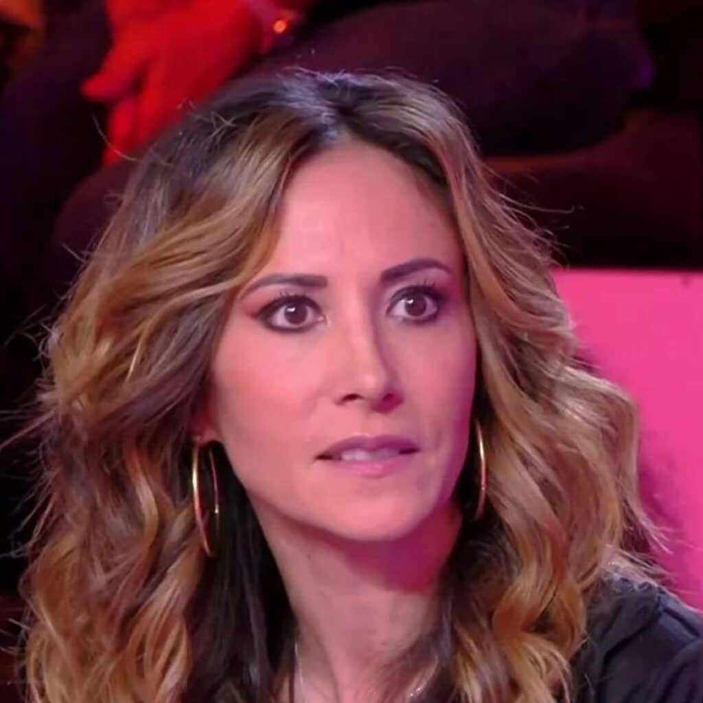 'Bizarrement excitée' : le comportement de Fabienne Carat dans TPMP interpelle les internautes