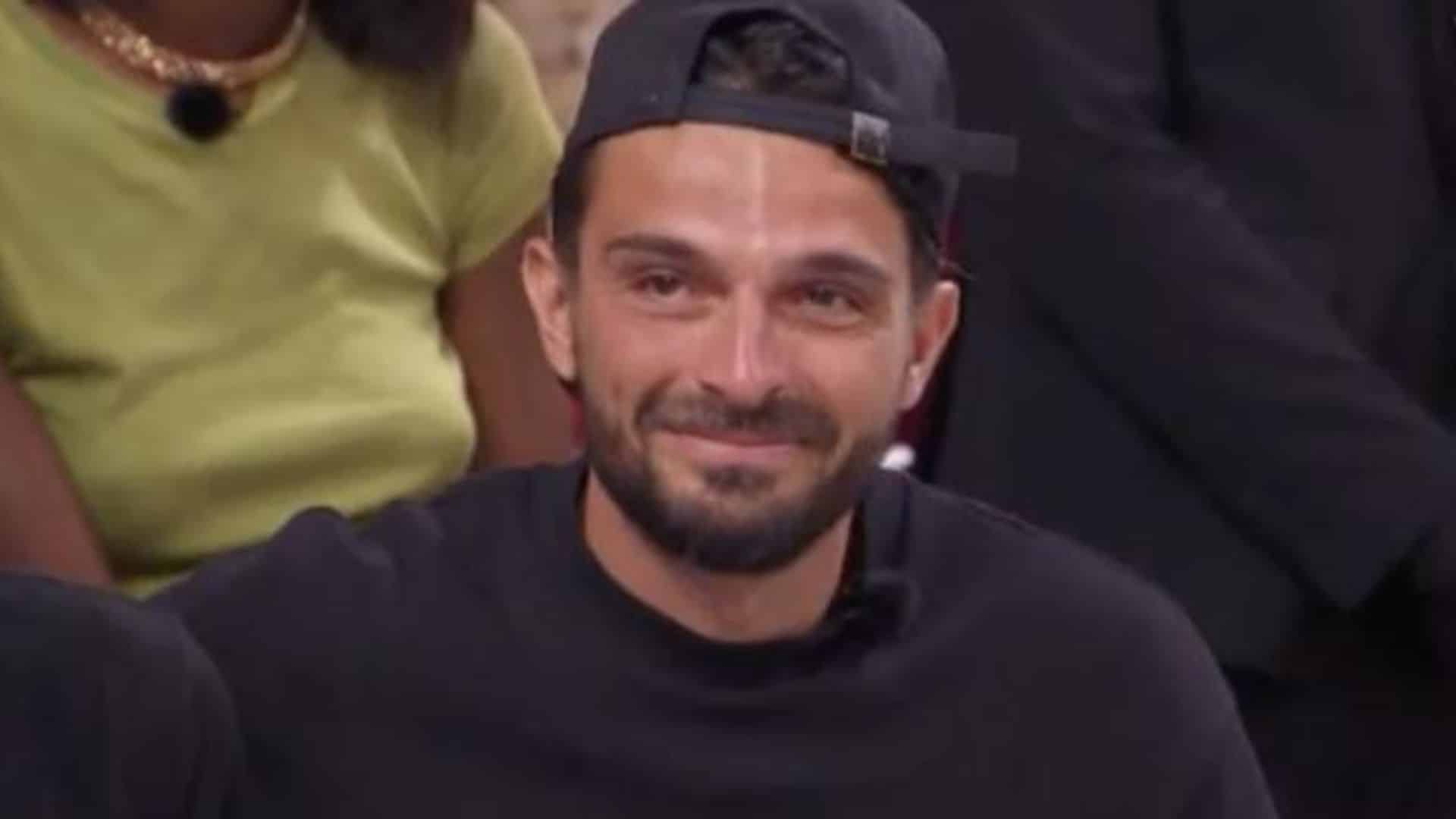 'Je ne m’attendais pas à ça' : Julien Tanti fond en larmes dans les Cinquante
