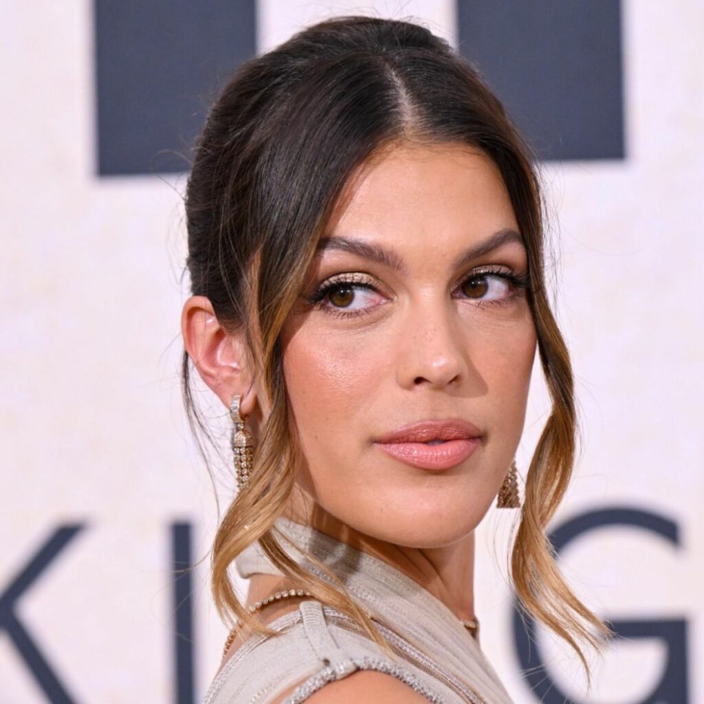 Iris Mittenaere : elle montre sa nouvelle coupe de cheveux, les internautes surpris par sa ressemblance avec une ex Miss France