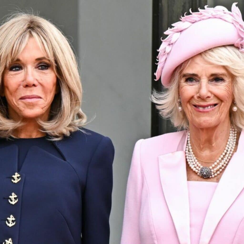 'C'est la première à faire ça' : le geste de Brigitte Macron qui surprend face à Charles III et Camilla se précise