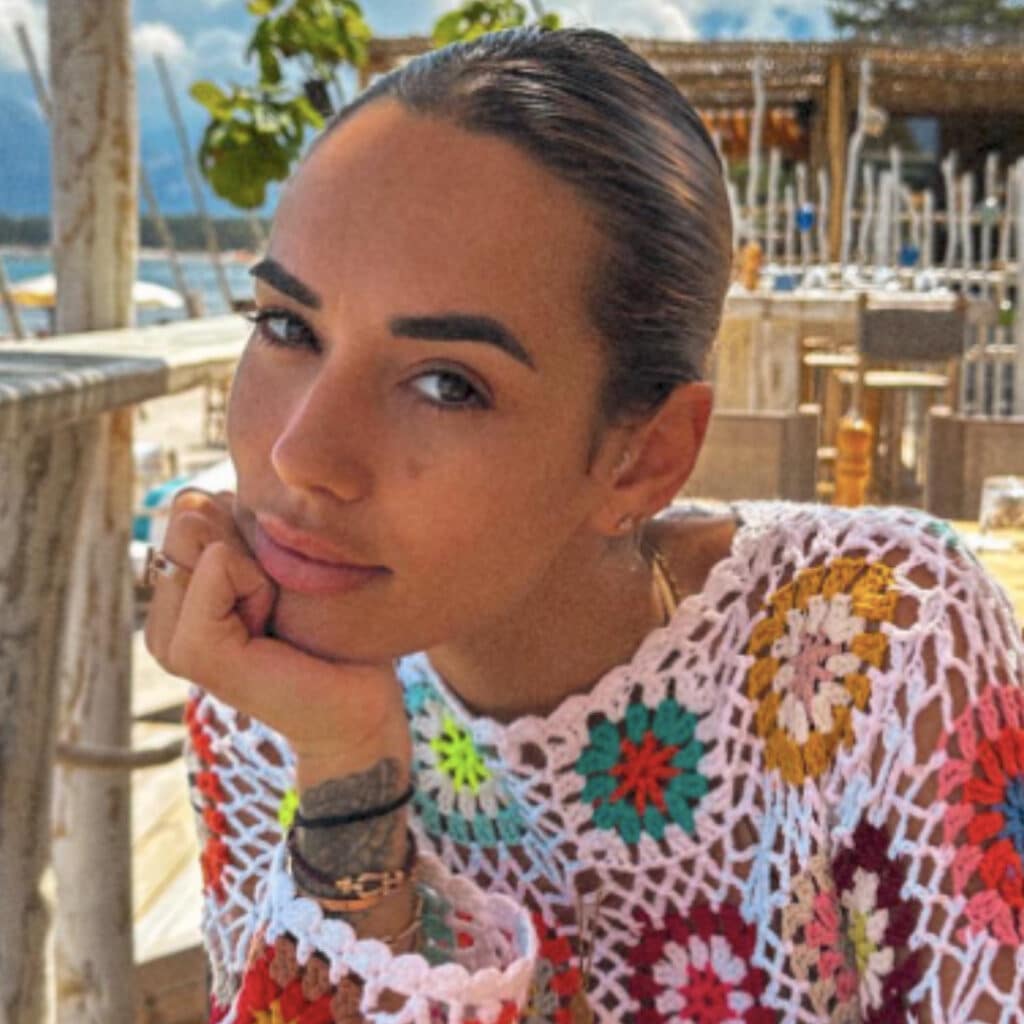 'J'avoue être mal en point' : Hilona Gos enceinte de son premier enfant, elle inquiète ses fans