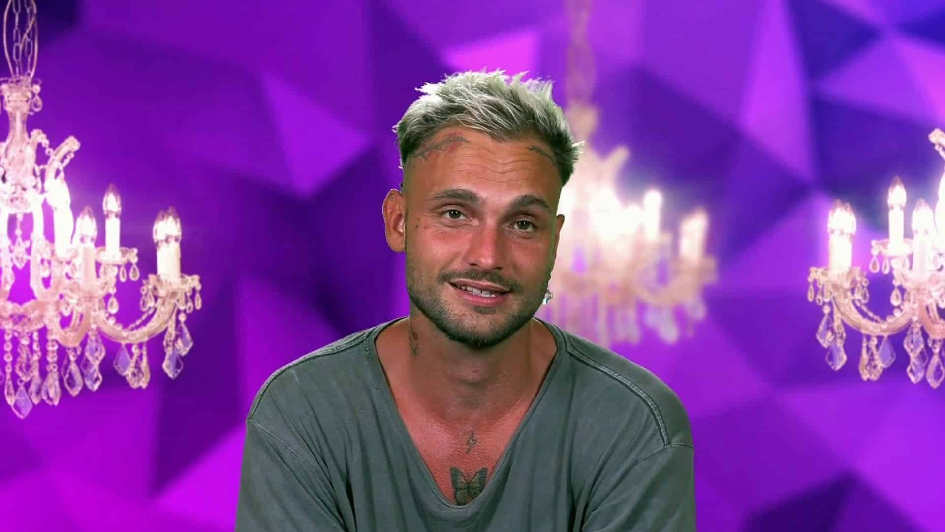 Bastos (Les Cinquante) : il lance son propre programme de télé-réalité, le concept se précise