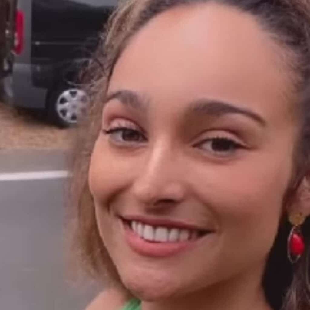 Léa (Mariés au premier regard) : divorcée d'Emanuel, elle met sa robe de mariée en vente