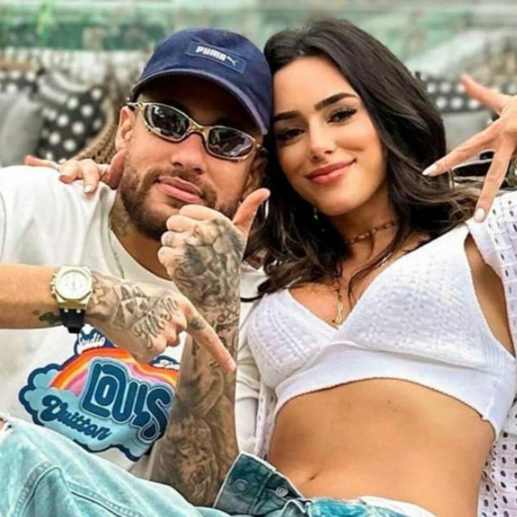 Neymar : sa chérie Bianca a donné naissance à leur fille, il montre un cliché attendrissant