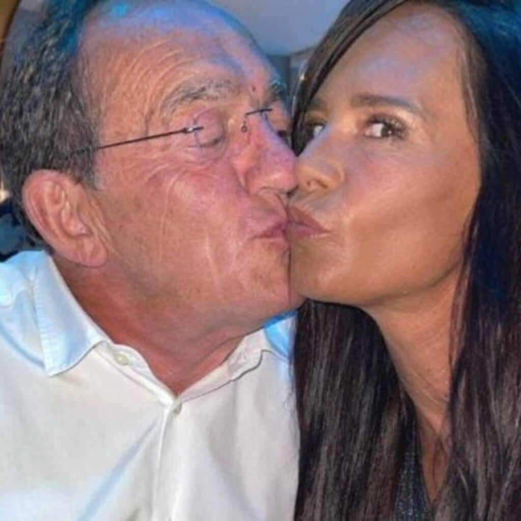 'Il n'est pas mort du cancer' : Nathalie Marquay se confie comme jamais sur son mari Jean-Pierre Pernaut