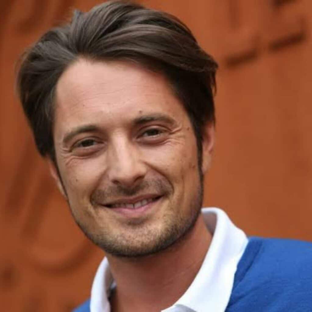 Vincent Cerutti : accusé d'avoir mordu les fesses d'une ancienne collaboratrice, il se défend