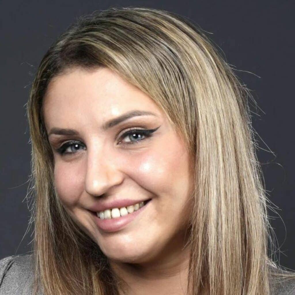 Amandine Pellissard : elle montre sa famille au grand complet après le retour de sa fille Maéna