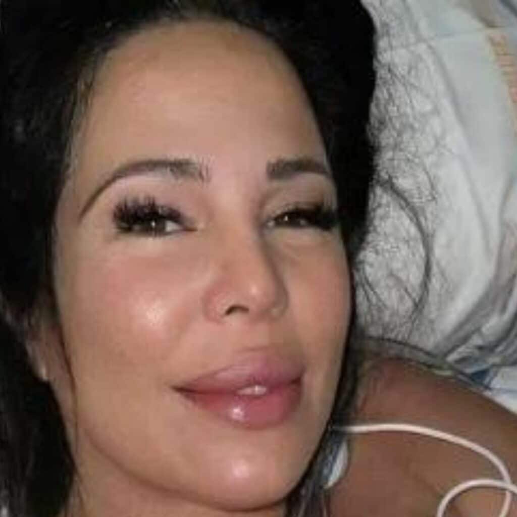'24 heures de souffrance' : Kim Glow maman, elle annonce la naissance de sa fille