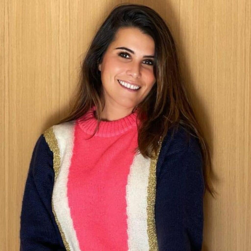 "Mon quatrième bébé" : Karine Ferri surprend les internautes pour Noël
