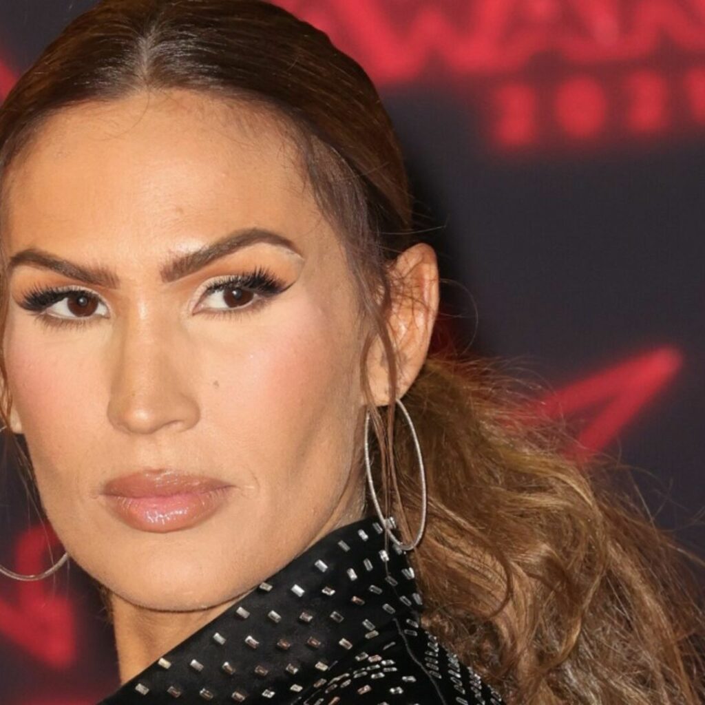 Vitaa : séquestrée avec sa famille, elle s'exprime sur son traumatisme