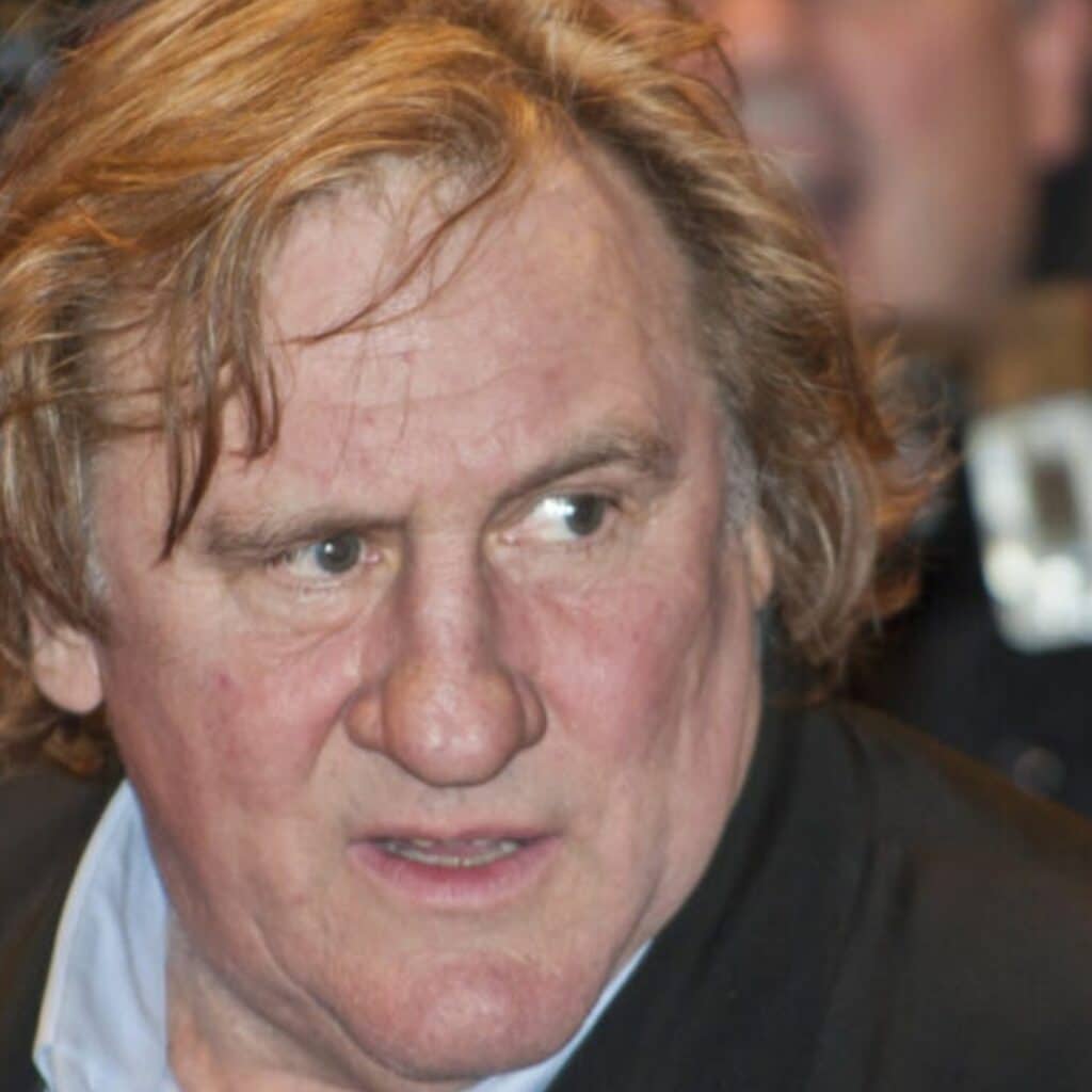 Gérard Depardieu : sur le point de perdre sa Légion d’honneur ? Plusieurs personnalités sanctionnées avant lui