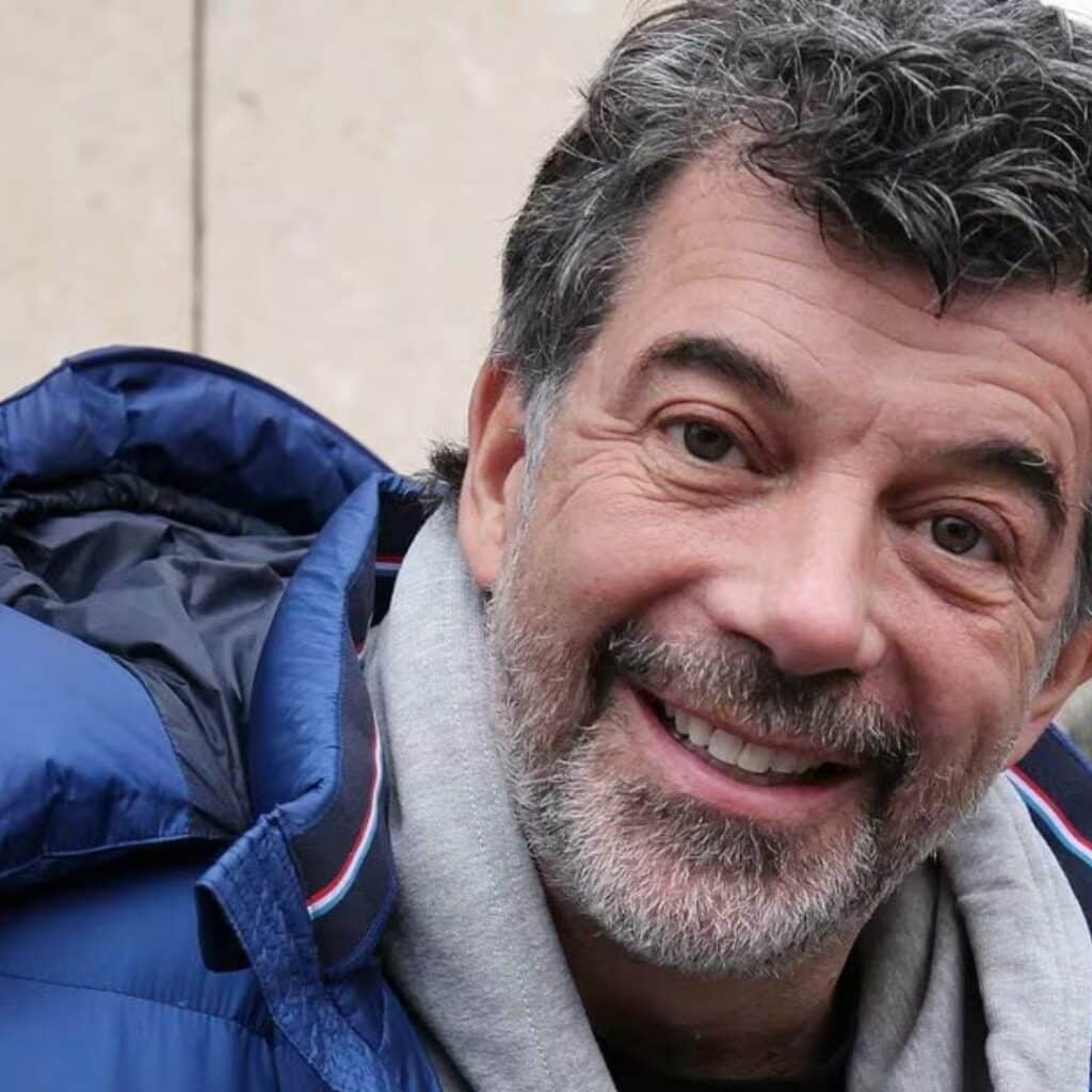 Stéphane Plaza : l'animateur est accusé d'avoir cassé la main de l'une de ses ex