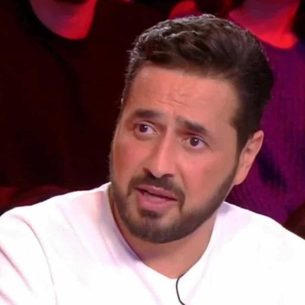 "Ça s’est mal passé" : Moundir revient sur sa demande en mariage qui a failli finir aux urgences